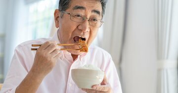「数日前に食べたリンゴがノドに…」高齢者を襲う“虚弱”現象、どうすれば防げるのか?