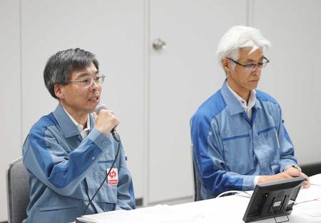 復旧について記者会見する東京電力パワーグリッド関係者