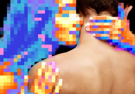 オープンAI「性的会話」解禁計画、顧問ら猛反発