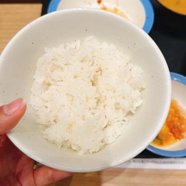 「めちゃくちゃ肉厚」「特盛ご飯が進みます」松屋の“お肉2倍盛り定食”ボリュームすごくて大満足！「食べ応えあって良し」