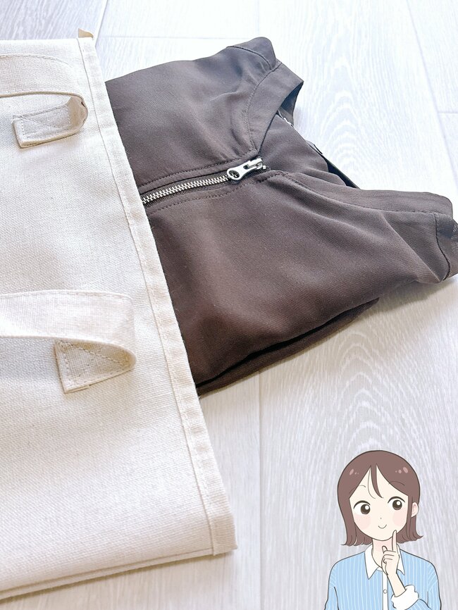 「全種類買ったー!」「周りからも好評です」GUの“めちゃ軽アウター”ぽわんとした袖がかわいすぎる!「夏の上着に最適」