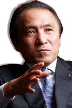 ヤマハ発動機社長 柳 弘之<br />開発・生産体制を抜本変革<br />大台「売上高2兆円」目指す
