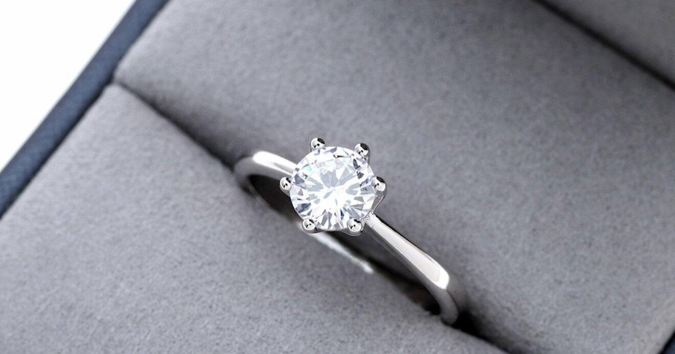米国で3組に1組が婚約指輪に「人工ダイヤ」を選ぶ理由、3～5割安の価格以外にも… | 消費インサイド | ダイヤモンド・オンライン