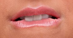 【その一言で損してる】「他人に頼るのが苦手な人」が言っている、たった3文字の口癖・ワースト1