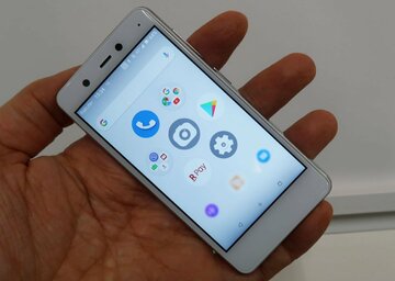 楽天モバイル、自社回線の無料プログラムで2次募集を先着で開始　超小型スマホ「Rakuten Mini」も発売！