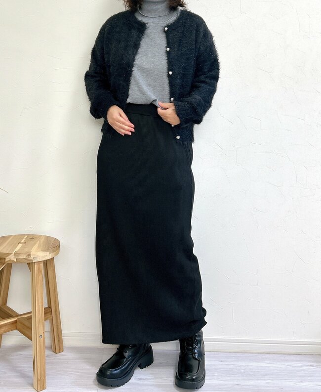 「毎年リピートしてます」cocaの“ゆったりニット”お尻をまるっと隠せて天才すぎる…！「痩せてみえる」「腰回りもすっきり」