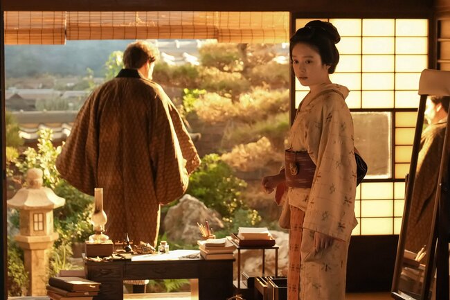 学歴すごい…ハーバード→MITの才媛だった！朝ドラで“元妻”演じた俳優は「日本語ペラペラ」〈ばけばけ第54回〉