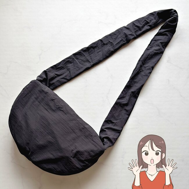 「ペットボトルと傘の収納が独立」3COINSの“天才が考えたバッグ”荷物が濡れなくて嬉しい！「デザイン良し、コスパ良し」「たくさん入ります！」《購入レビュー》
