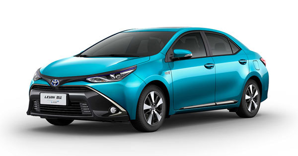 トヨタがオートチャイナ2018で発表した中国専用モデル「レビン」のPHEV トヨタがオートチャイナ2018で発表した中国専用モデル「レビン」のPHEV