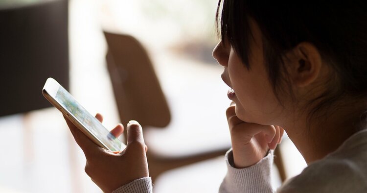 「毎日SNSで時間がとける」という人は頭が悪い。では、頭がいい人はどうしている？