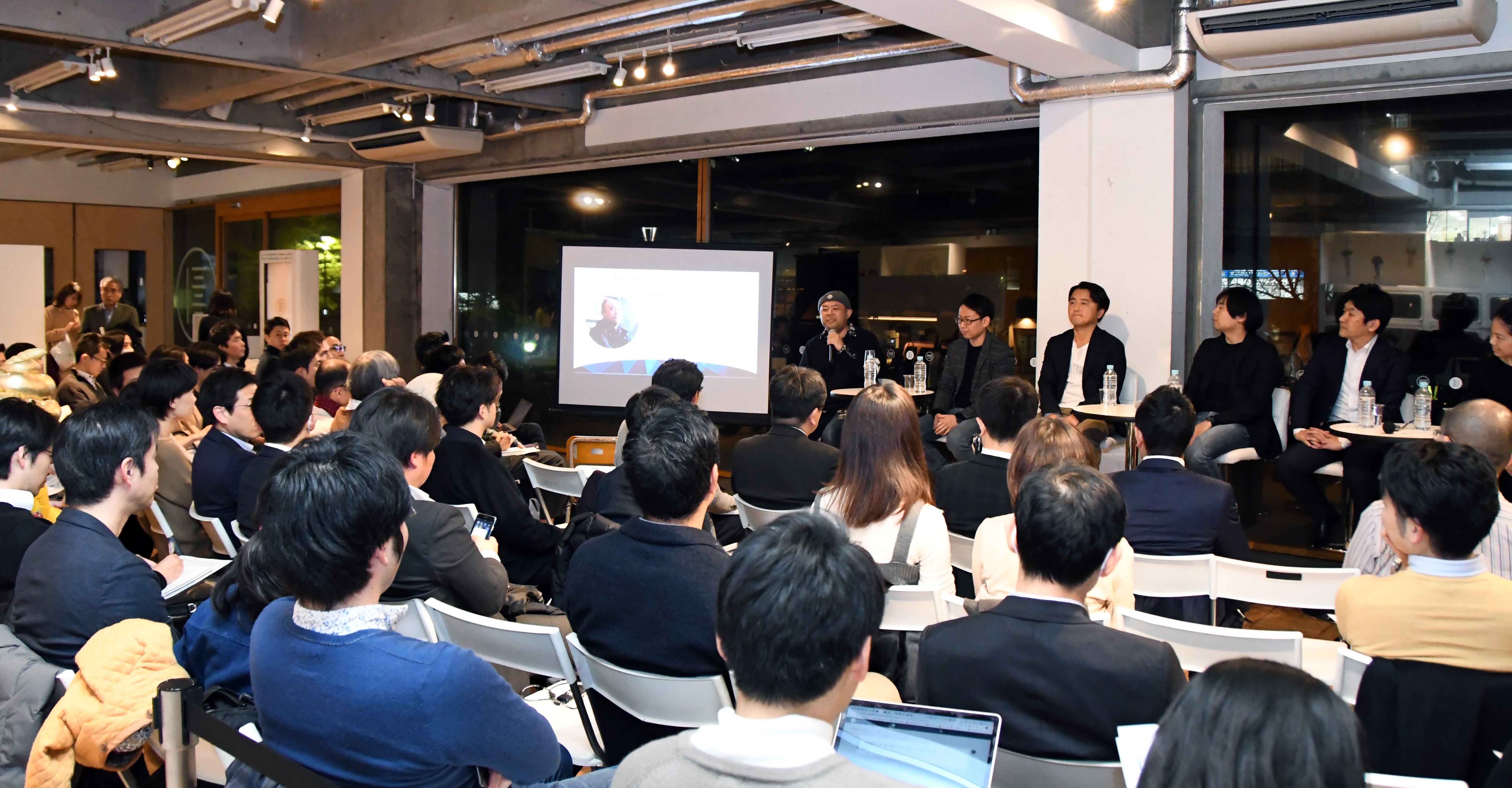「副業解禁」くらいじゃつまらない!?「つまらなくない未来」の働き方とは何か