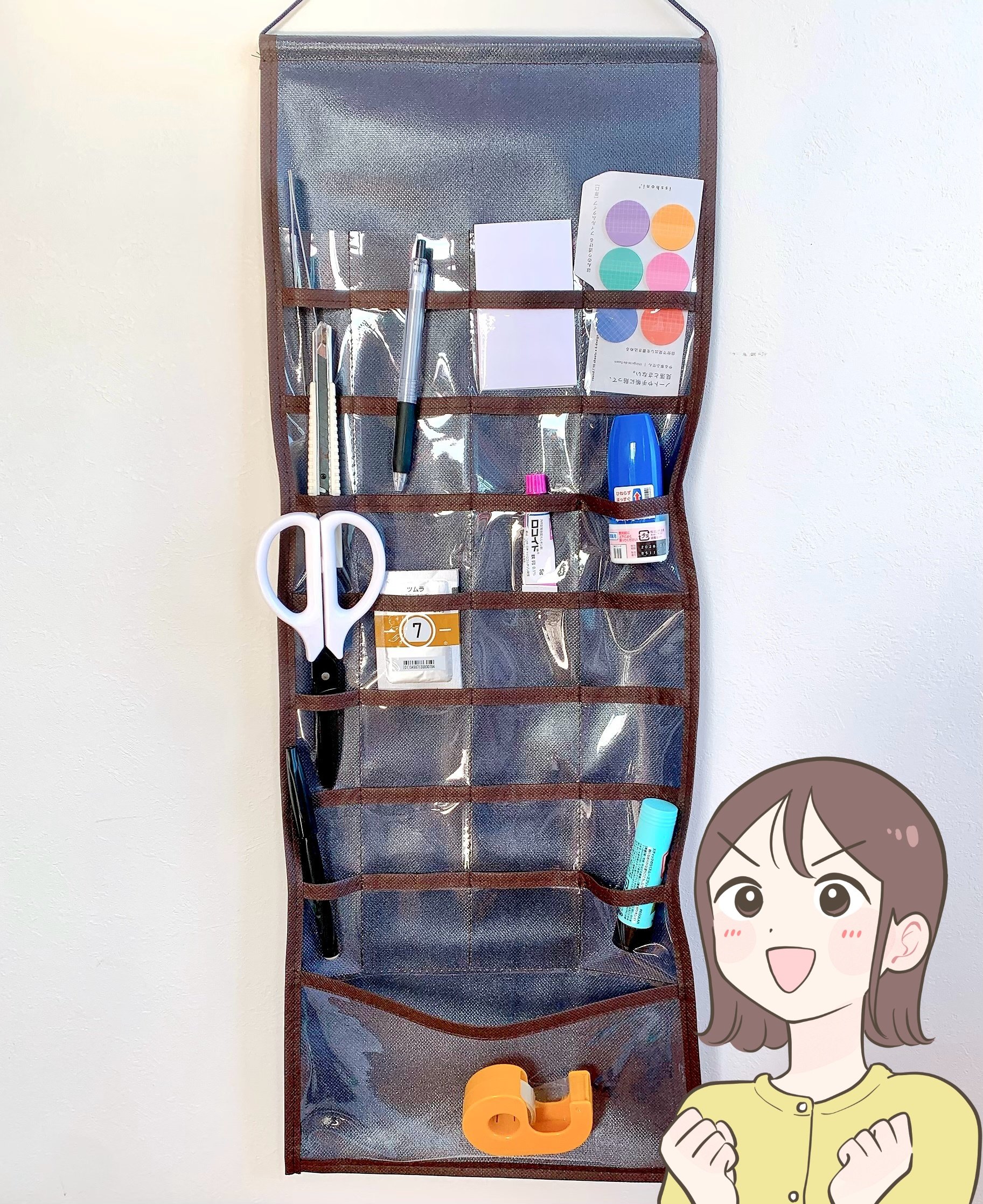 くすりの飲み忘れが一瞬でわかる！ダイソーの“浮かせるポケット収納”1週間分がサッと見渡せて大助かり！《購入レビュー》