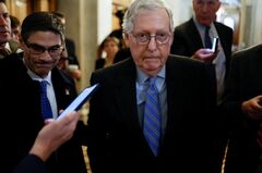 トランプ氏と白人至上主義者の面会、共和党上院トップも批判