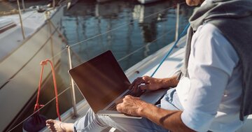 「まじめに働く」だけでは決してお金持ちになれない理由