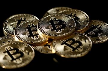 ビットコインと半導体メーカー、「相思相愛」とはいかず