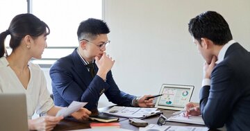 あなたの違和感は正しい。なぜ「誰も意見を言わない会議」が生まれてしまうのか