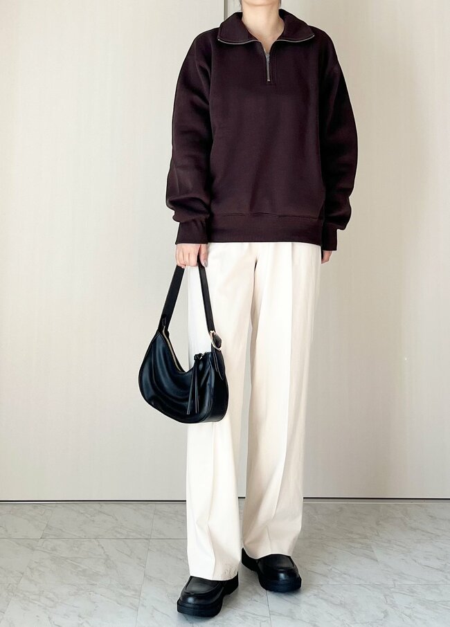 「夫婦で気に入っています」GUの“2990円→1990円スウェット”たっぷり着まわせてコスパ抜群！「とにかく高見え」「裏起毛でめちゃくちゃあったかい」