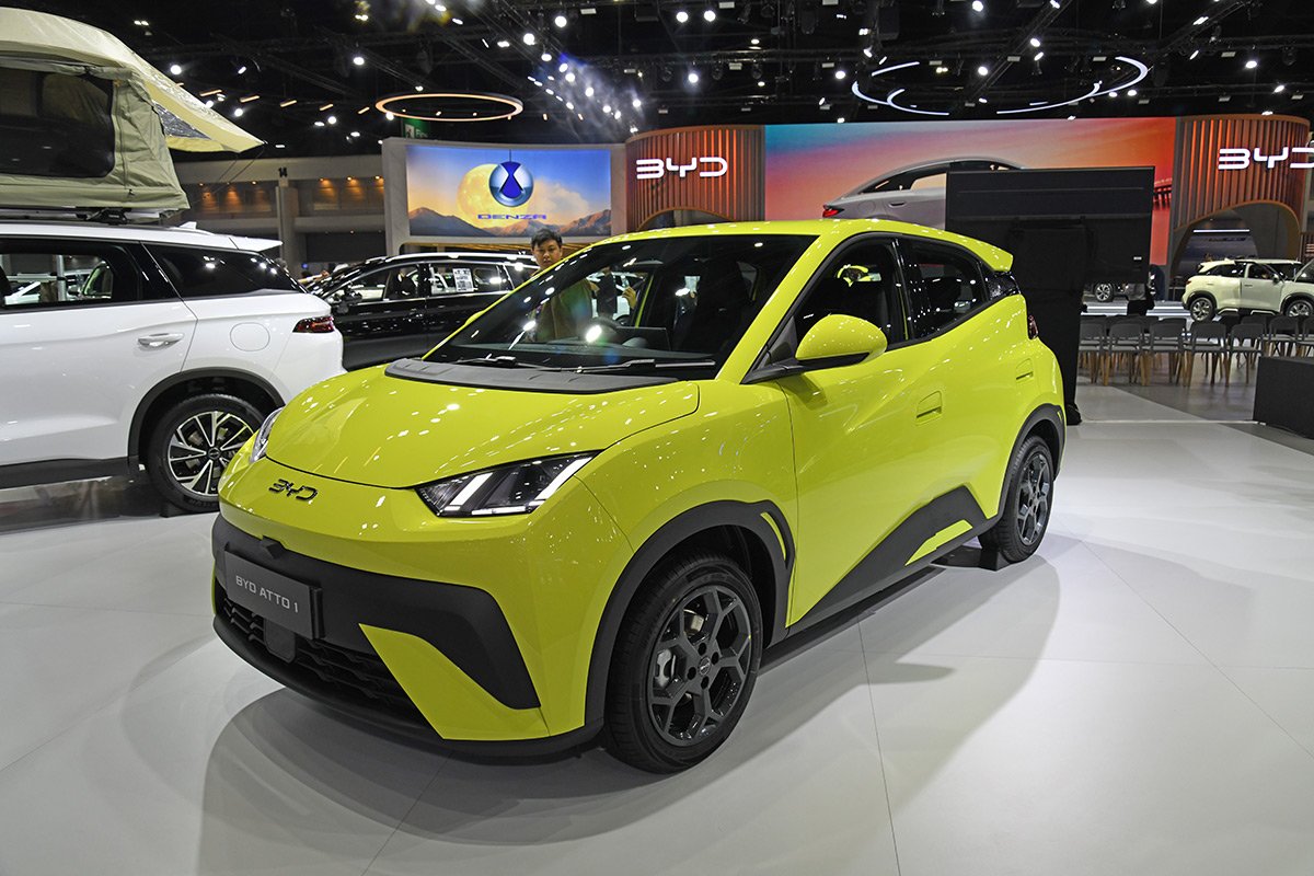 タイBYDで最小モデル。全長4m以下だが、全幅は1715mmあり、ヨーロッパよりのパッケージングが特徴