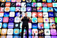 アップル、アップストア管理の必要性訴え