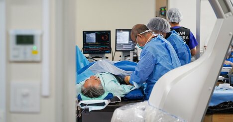 のどの痛み、足のしびれ…放置すると「命が危ない重病」を見分ける“たった1つの質問”【救急医が教える】