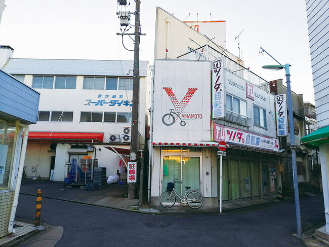 ラーメン二郎三田本店はなぜ人を惹きつけるのか？「Y字路専門家」の解説が面白すぎた！【全国の魅惑のY字路写真も多数掲載】