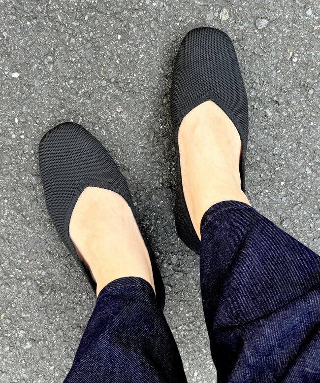 【しまむら】履いた瞬間、冷たくて快適!1969円の「ひんやりシューズ」ふんわり歩けて疲れにくい!《購入レビュー》