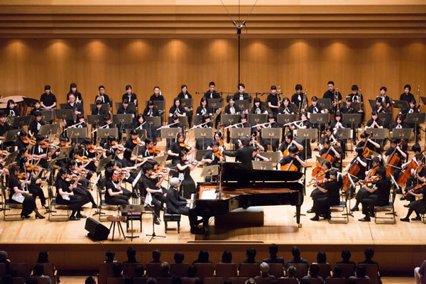 2017年3月に坂本龍一が代表・監督を務める<br />東北ユースオーケストラが東京と福島で公演