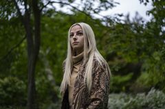 生殖医療で誕生した子、親は早く事実知らせるべきか