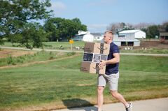 米アマゾン、翌日配達を地方でも　郵政公社に対抗
