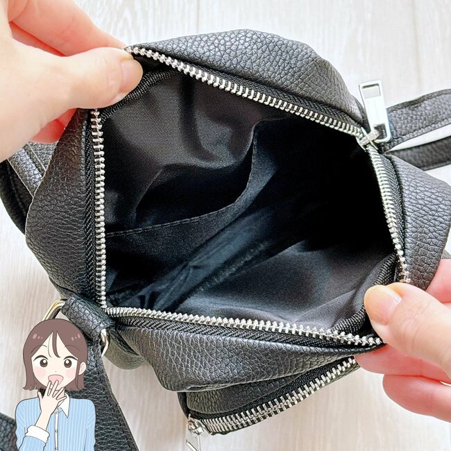 お薬手帳や処方薬がすっぽり！3COINSの「めちゃ軽ショルダー」通院バッグにちょうどいい！《購入レビュー》
