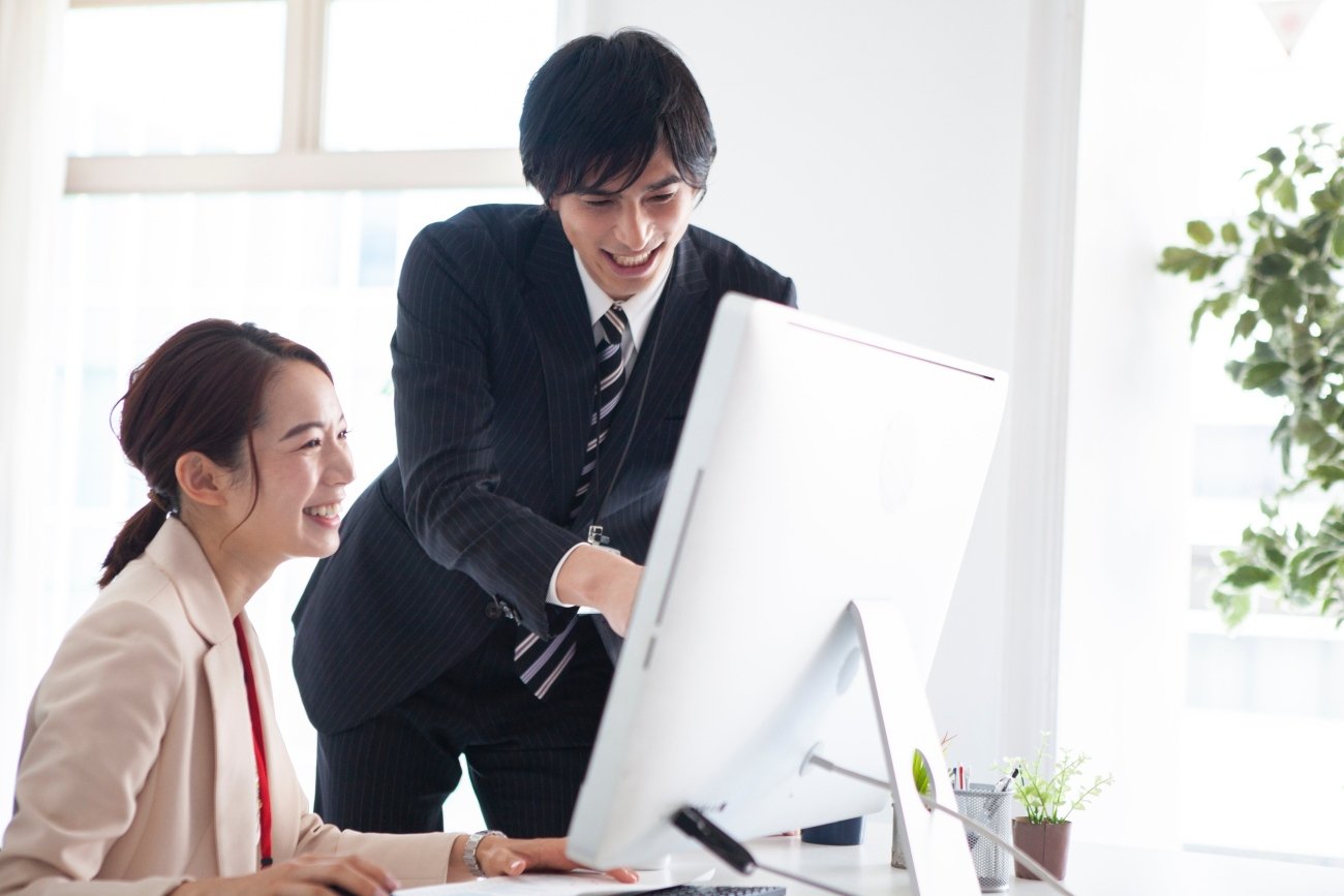 「この資料、情報量が多いからカットしよう」はパワハラ!? 優秀なリーダーは部下にどう伝えているのか?