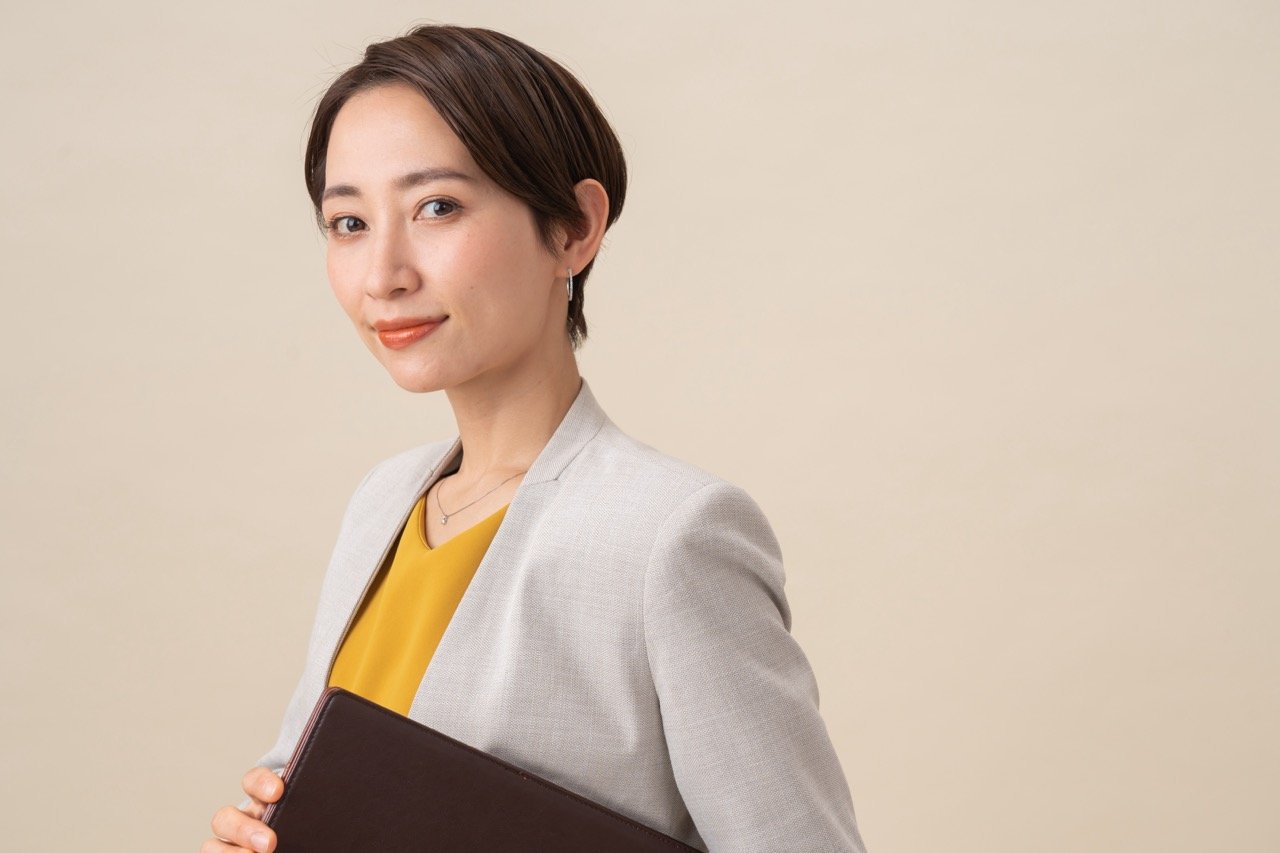 仕事ができない人は「すぐパワポを使う」。仕事ができる人はどうする?