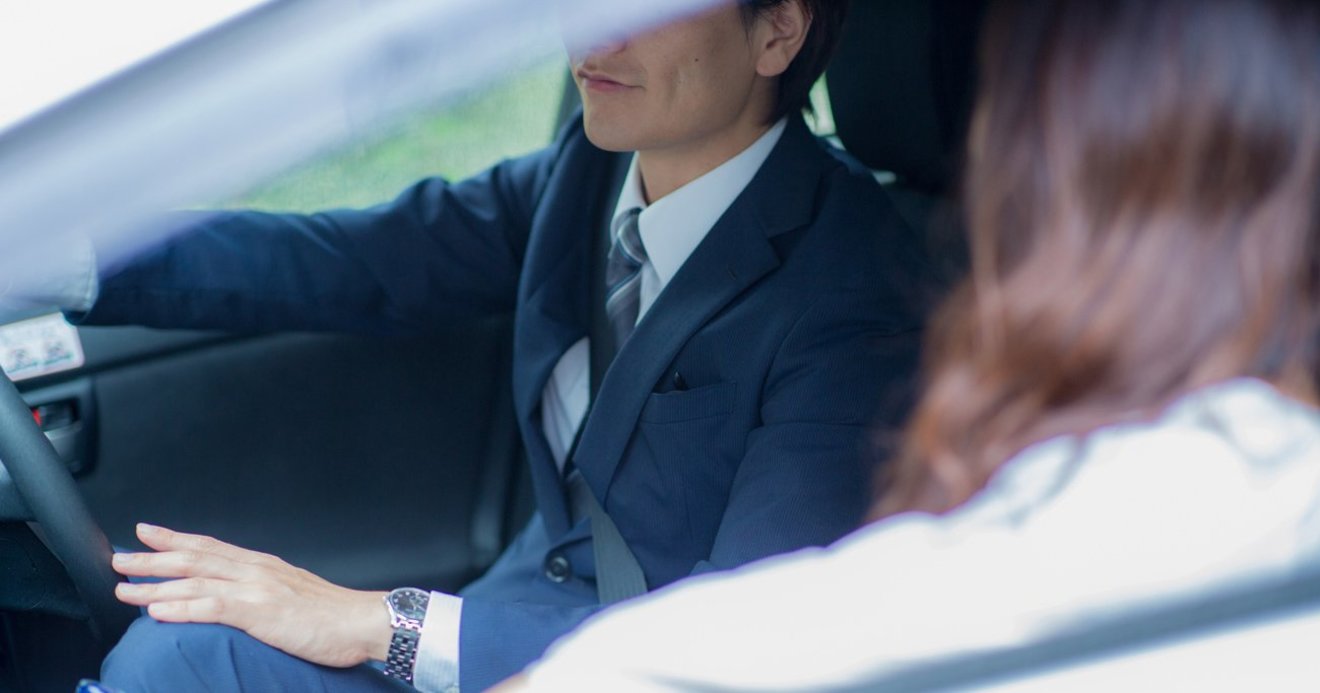超マジメな彼がなぜ レンタカーで女性と消えた営業マンの胸中 下 超マジメな彼がなぜ レンタカーで女性と消えた営業マンの胸中 下