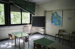 コロナ休校、子供15億人に影響　中退者急増の恐れも