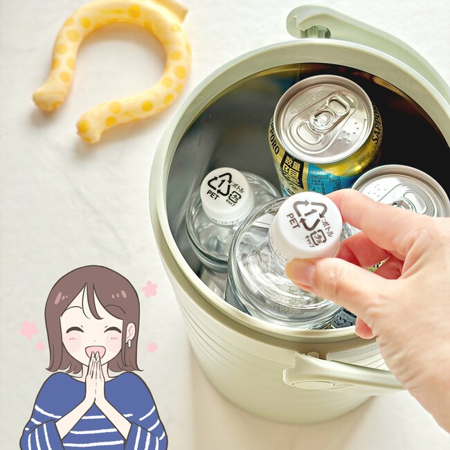 【ワークマン】アイスが6時間も溶けない“天才保冷アイテム”まるで冷蔵庫を持ち歩いているみたい!「暑い日でも1日中身が冷たいまま」「余裕で半日はカチカチです」「お茶も夜まで冷たかった」《購入レビュー》