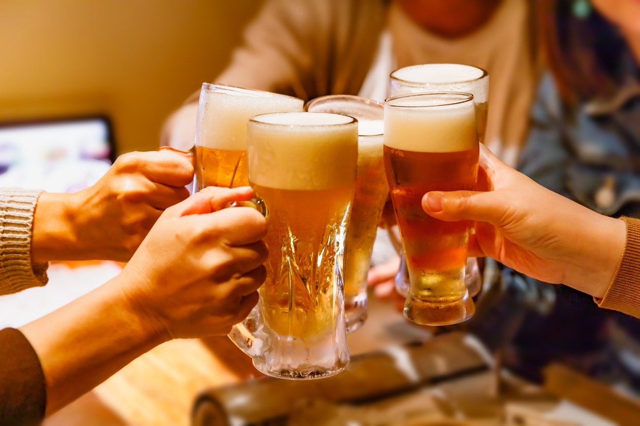 会社の飲み会、「1人5000円まで」と言われるのはなぜ?