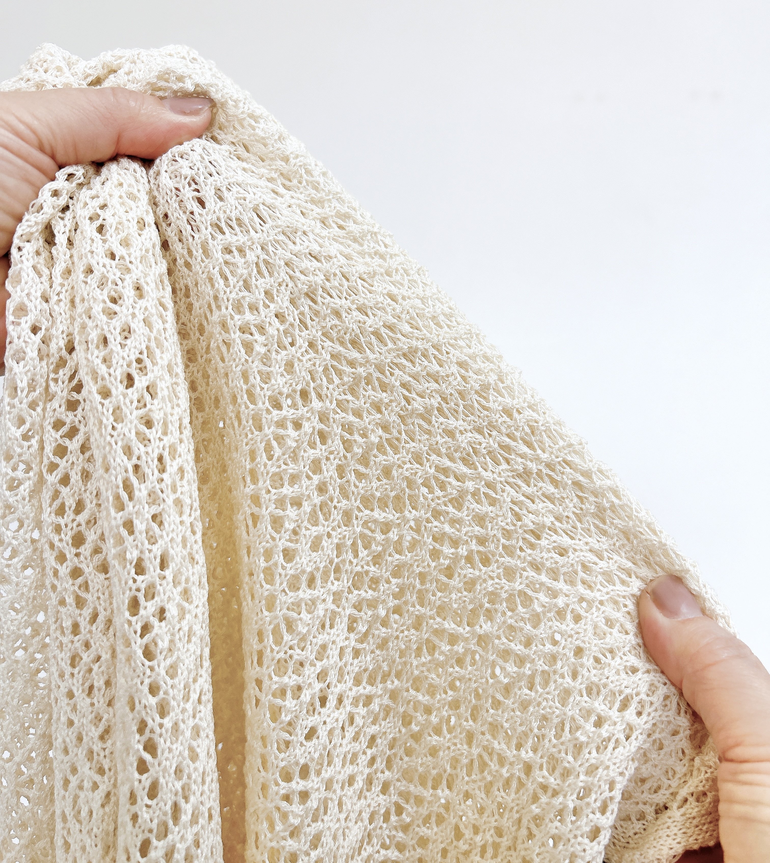 オンラインは即完売！【しまむら】人気コラボの「透かし編みカーディガン」が美しすぎる…1639円とは思えないよ！