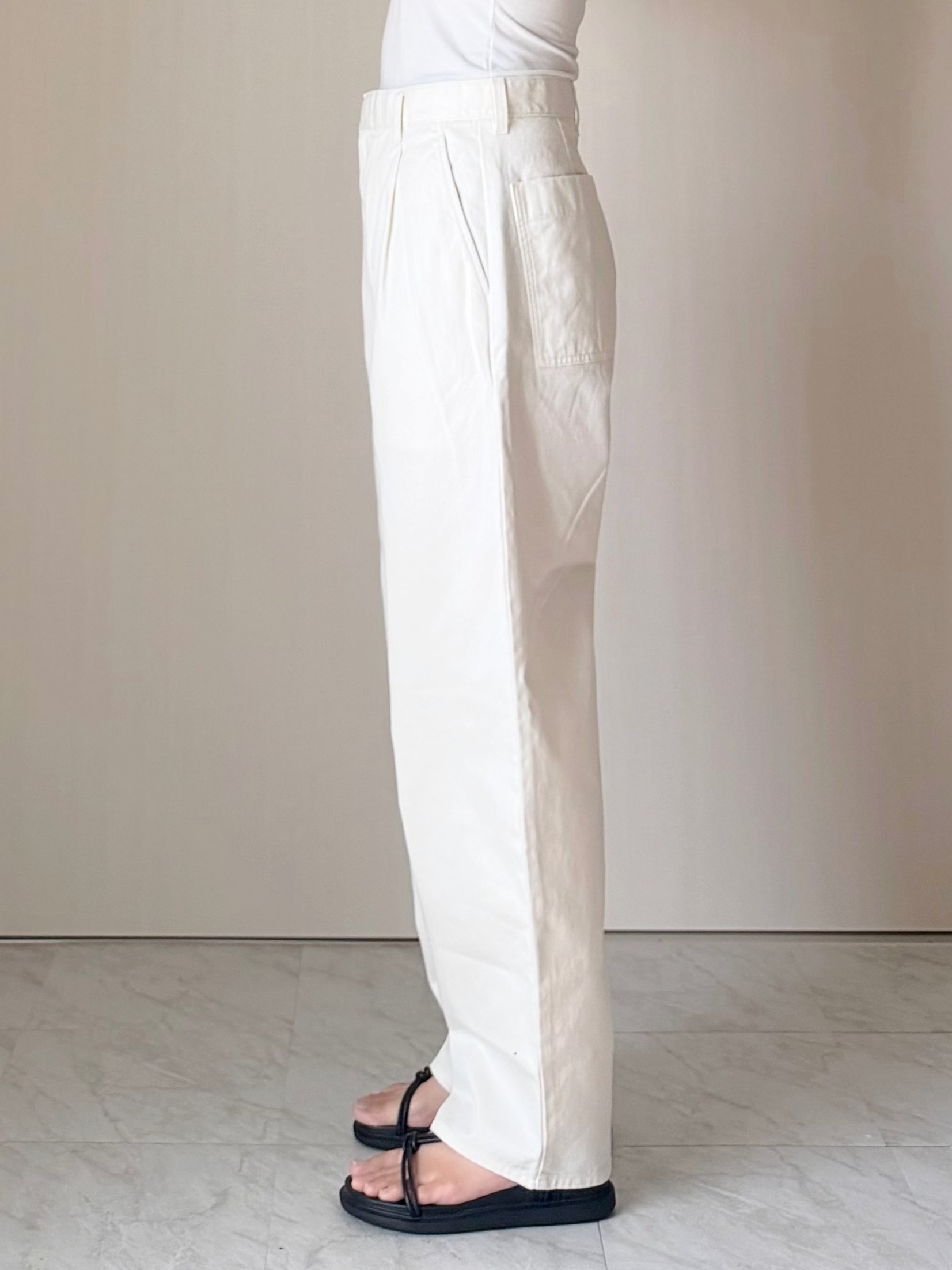 「通年はきたいです！」「体型カバーも◎」ユニクロの“着回しワイドパンツ”きれいめにもカジュアルにも使えて万能です！「春から夏にかけての必須アイテム」