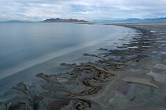 米のリチウム自給自足、カギ握る塩水湖