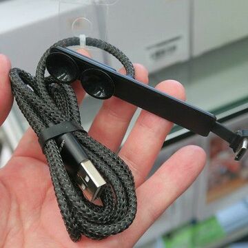 吸盤付きL字型Type-Cケーブルは横持ちスマホゲーにピッタリ！