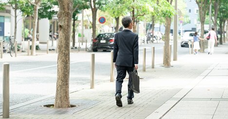 「早歩きの人」が知らないうちに予防している重大な病気とは？【42万人調査で判明】