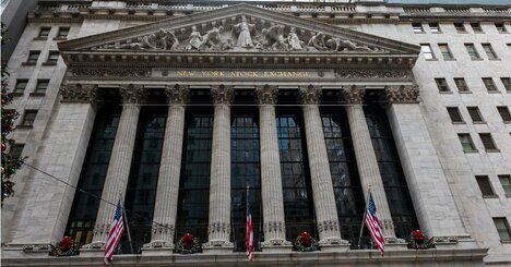 ウォール街、トランプ氏に警戒感　矢継ぎ早の新規制発表で