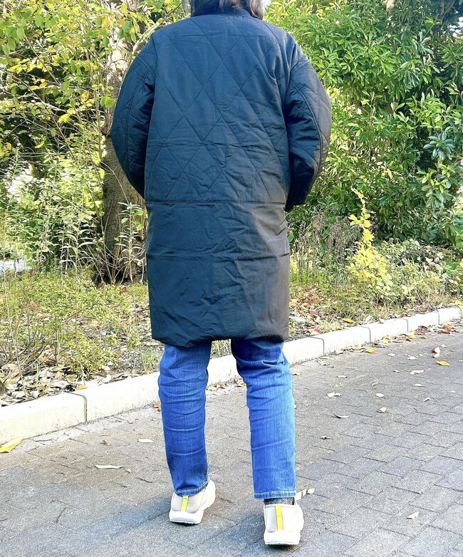 「えっ、魔法っすか」「すごい！」ワークマンの“天才的なアウター”丈の長さが変わるデザインに感動…！「長く使えそう」