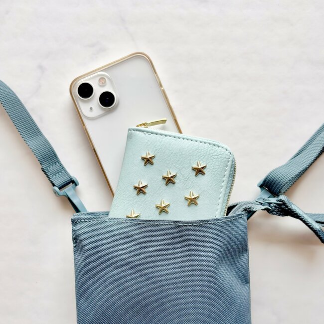 もう普通の財布に戻れないかも…！ダイソーの“高見えミニ財布”カードや診察券が21枚も入って嬉しい！