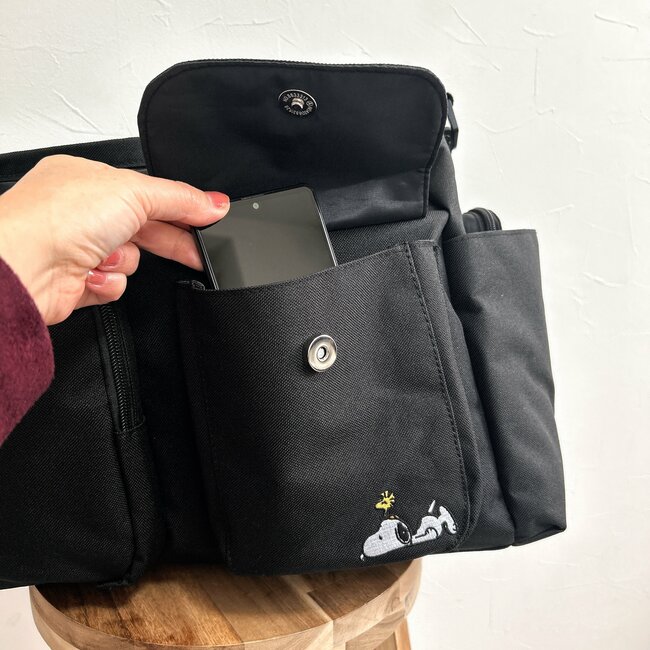 3泊分の荷物が入った！しまむらで見つけた「スヌーピーのボストンバッグ」今っぽいデザインがオシャレだし、2970円で買えるのすごい！