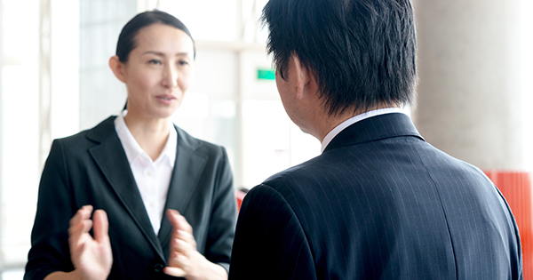 介護で深刻な事態になる前に上司と人事に相談しておく