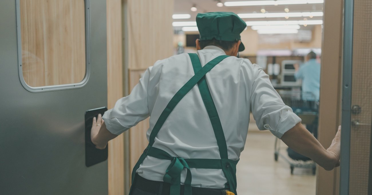 いや、休憩多すぎん？40代タイミーおじさんがバイト先で遭遇した「プラプラ社員」が逆に笑える