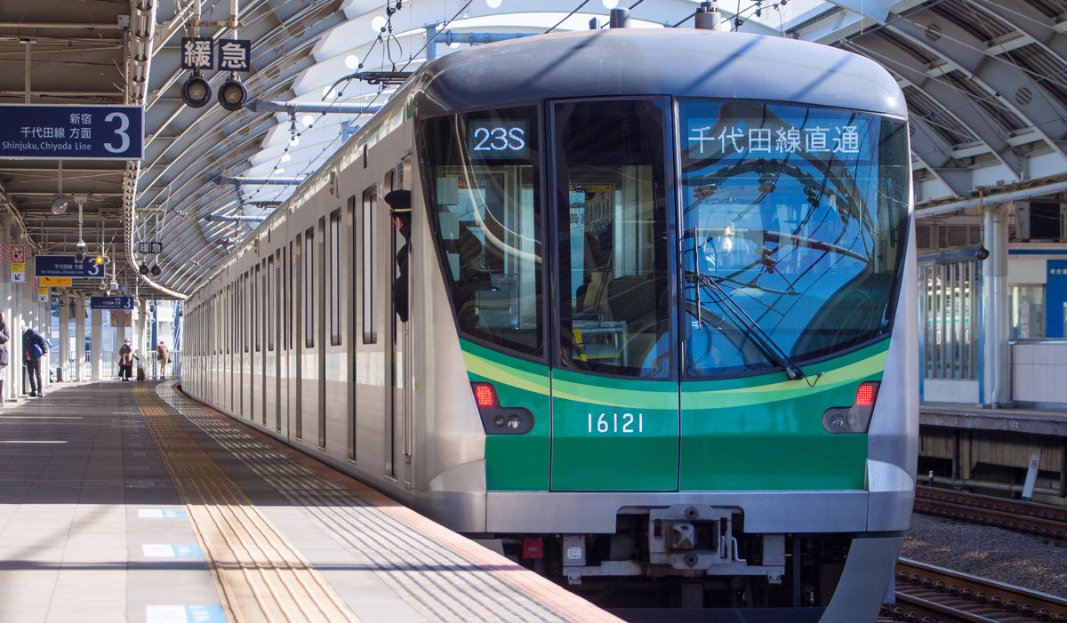 思わず誰かに話したくなる鉄道なるほど雑学