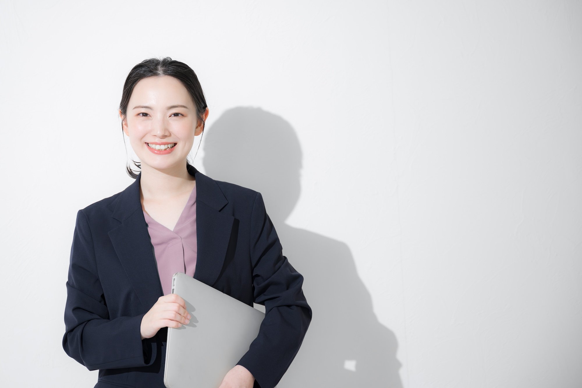 「年収300万円だから、不安だし、子供もできないし、幸せになれません」と言う人に、サラッと教えてあげたい名言とは？