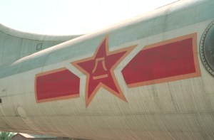 軍事援助で途上国を次々取り込む中国の世界戦略